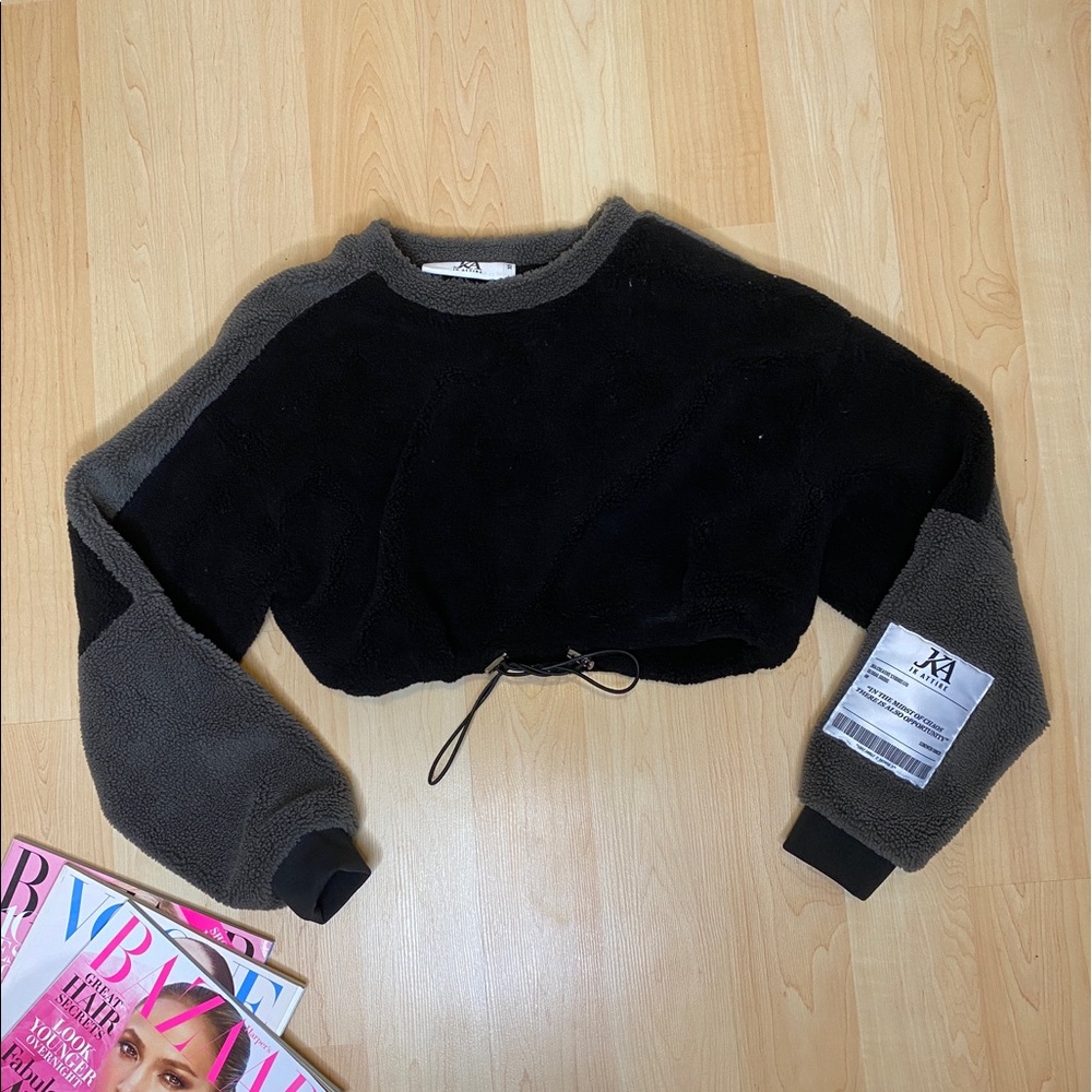 SHERPA CROPPED CREWNECK